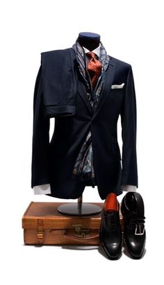 All the requirements for a night out, or workin' it. Dark Blue Suit, Fashion Edgy, Cheap Mens Fashion, Mens Fashion Edgy, Swag Men, Floyd Rose, Suit Shoes, Elegant Man