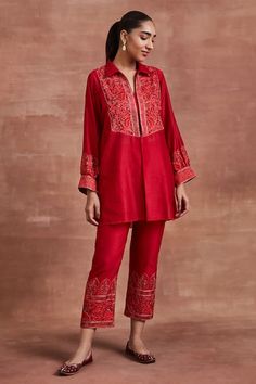 Buy Red Handwoven Chanderi Silk Embroidered Floral Collar Lekh Shirt And Pant Set For Women by Sue Mue Online at Aza Fashions. Embroidered Cord Set, Ikat Coord Sets, Red Linen Shirt Outfit, Winter Fashion Outfits Indian, Linen Shirt Outfit, Red Silk Top, Sets Outfit, Casual Suits, Frock Fashion