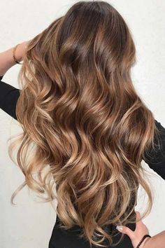 Blonde Tones, Brown Hair With Blonde Highlights, Shoulder Hair, Frontal Hairstyles, Brown Balayage, Winter Hair Color, Trendy Hair Color