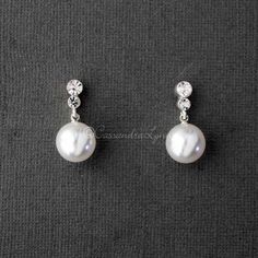 Pearl Drop Crystal Earrings - Cassandra Lynne Pearl Earrings Designs, Vintage Style Wedding Rings, Special Occasion Jewelry, Prom Jewelry, Light Ivory, Ivory Pearl, Silver Jewelry Fashion, Choker Style, Drop Earring