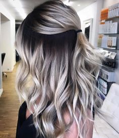 Unique Blonde Hair, Blond Cenușiu, Dark Blonde Balayage, Shadow Roots, Blonde Hair Colors, Ash Blonde Hair, Ombré Hair, Ombre Hair Color