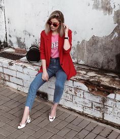 Moguerini: OVERSIZE RETRO TAPERED ARMS CLOUT GOGGLE OVAL SUNGLASSES 53MM C383 Blazer Outfits Casual, Red Blazer, Red Outfit, Blazer Outfits, Pink Outfits, Wearing Red, Looks Style