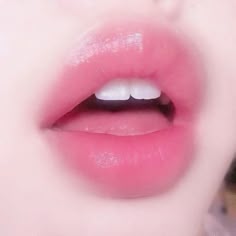 Subliminal Ideas, Pink Lip Aesthetic, Winter Makeup, Perfect Lips, Beauty Goals, Hot Lips, Pink Lipstick, Lip Art