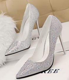 15 Trendy and Perfect Wedding Shoes for Brides 2018 Silver Bridal Shoes, Rhinestone Wedding Shoes, Hak Tinggi, Wedding Pumps, Crystal Shoes, Super High Heels, Womens Wedding Shoes, Bride Shoes, Womens Shoes High Heels