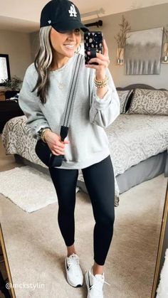 Oversized sweatshirt outfit ideas for women. This casual athleisure outfit is perfect for running errands or a school drop off outfit for moms. Every mom needs a go to casual leggings outfit for busy weekends. This is one of my go tos for mom athleisure style! This grey sweatshirt is part of a matching sweat set, but it can be styled so many different ways. It's a must have for your athleisure fashion. Shop this amazon legging outfit now! #affiliatelink Mom Wear Outfit Ideas, Mom Outfits School Drop Off, Sweatshirts And Leggings Outfit, Legging Sweatshirt Outfit, Fit Mom Outfits, Winter Leggings Outfit Work, Winter Sports Mom Outfit, Weekend Casual Outfits For Women, Legging And Sweatshirt Outfit