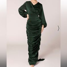 Excellent Condition. Worn Once. Size Xs Bodycon Long Sleeve Ruched Maxi Dress, Green Silk Long Sleeve Maxi Dress, Green Rayon Long Sleeve Maxi Dress, Green Ruched Long Sleeve Maxi Dress, Luxury Green Long Sleeve Midi Dress, Veiled Collection, Rouched Dress, Dresses Xs, Dress Collection