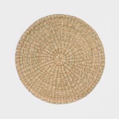 Add natural charm to your table setting with this 15-Inch Round Woven Seagrass Charger from Threshold™. This round charger placemat made from woven seagrass material in a natural hue is easy to coordinate with any table decor, and it helps to protect your tabletop from scuffs or spills. Add a ceramic dinner plate, linen napkins and coordinating bowls for a complete table setting that you and your guests will love. Threshold™: Looks like home, feels like you. Boho Beach Wedding Table Decor, Boho Wedding Chargers, Rattan Chargers Table Setting, Organic Table Setting, Table Chargers, Woven Charger, Gold Charger Plate, Beach Wedding Tables, Rattan Charger