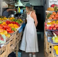 Sundress And Sneakers, Sundress With Sneakers, Sundress Aesthetic, Victoria Paris, Market Outfit, Europe 2024, Quoi Porter, New Rock, Women Outfit