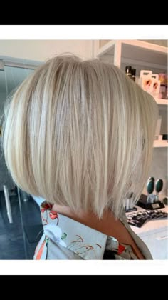 Short Bobs, Blonde Bob Hairstyles, A Bob, Haircuts For Fine Hair