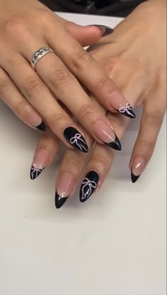 Get inspired with these classic and trendy nail art designs! From acrylic nails to elegant nail ideas, find your perfect summer nail inspiration here. #fashion #aesthetic #nails #nailart #summernails #summernaildesigns #naildesign #nailsofinstagram #nailstagram #nailtech #nailsonfleek #nailsoftheday #nailsnailsnails #nailsaddict #nails2024 Paznokcie Hello Kitty, Nagel Tips, Smink Inspiration, Pretty Gel Nails, Soft Nails, Funky Nails, Pretty Acrylic Nails