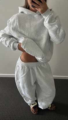 Baggy Trackies & Essential Hoodie - Grey Hoodies That Hoodie, Baggy Sweatpants Outfit Baddie, Grey Trackies Outfit, Grey Hoodie Aesthetic, Grey Tracksuit Outfit Women, Comfy Oversized Outfits, Baggy Sweats Outfit, Trackies Outfit, Matching Sweatpants Outfit