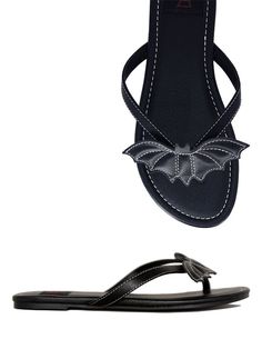 BETTY BAT - BLACK - Y R U Bat Icon, Cute Flip Flops, Halloween Shoes, Elegant Sandals, Black Bat, Black Vegan, Pretty Shoes, Visual Kei, Black Rubber