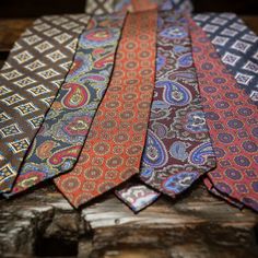 Elegant Multicolor Standard Tie, Luxury Vintage Men's Ties, Gentleman Fashion, Luxury Classic Multicolor Ties, Luxury Patterned Ties For Semi-formal Occasions, Multicolor Vintage Ties, Classic Clothing, Elegant Man, Men Clothes