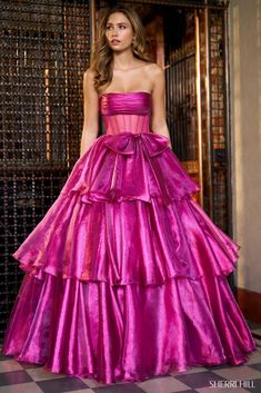 Sherri Hill 56767 Prom Dresses Sherri Hill, Teen Girl Dress, Dresses With Bows, Maxi Dress Outfit Casual, Sheri Hill, Long Sleeve Dress White, Black Dress Outfit Party, Organza Styles, Summer Dress Black