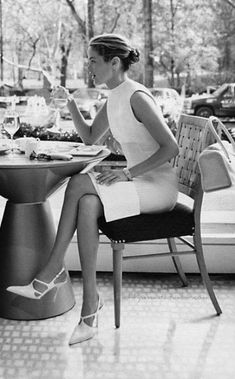 Mode Ab 50, Bridget Bardot, Carolyn Murphy, Breakfast At Tiffany's, Stil Elegant, French Chic, Olivia Palermo, Fashion Weeks, Looks Chic