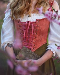 Rose Gold Renaissance Bodice – French Meadows Cottage Core Princess, Peasant Bodice, French Meadows, Ren Faire Outfits, Viking Cosplay, Floral Corset Top, Fairy Whimsical, Purple Corset, Fair Outfits