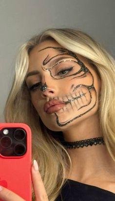 Fun Makeup Costume, Skeleton Rave Outfit, Halloween Makeup Ideas Skeleton, Skull Halloween Costume Outfits, Halloween Face Makeup Skeleton, Skeleton Rhinestone Makeup, Skull Face Halloween Makeup, Makeup Face Paint Looks, Skull Rhinestone Makeup