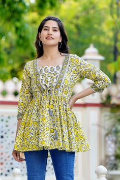 Shot Kurtis With Jeans, Short Kurti Designs Latest, Kurtis With Jeans, Kurti Short, Cotton Tops Designs, Digital Fashion Illustration, Yellow Suit, Color Mixing Chart