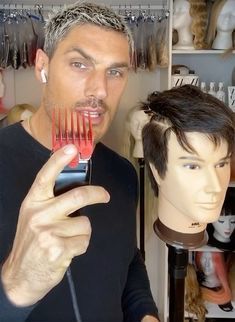 Cut Hair At Home, Chris Appleton, Celebrity Hairstylist, How To Cut Your Own Hair, Brown Hair Dye, Really Short Hair, Diy Haircut, Mens Hair, Celebrity Hair Stylist