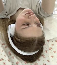 Headphones, Bed