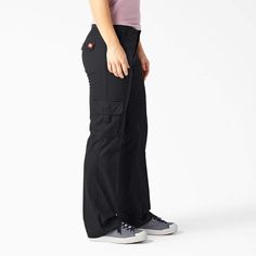 Adjustable Cargo Pants, Black Dickies Outfit, Dickies Outfit Women, Dickies Pants Outfits Women, Dickie Pants, Dickies Outfit, Black Cargos, Women's Cargo Pants, Dickies Cargo Pants