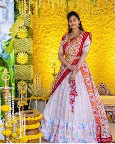 Kota Lehenga, Langa Voni Half Saree, Lengha Blouse Designs, Floral Skirt Outfits, Half Saree Function, Saree Wearing Styles, Half Saree Lehenga