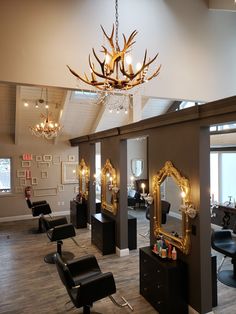 A beautiful hair salon featuring details such as:  faux taxidermy, gold and guilded mirrors, picture frame walls, and chandeliers of elk horn and crystal. Makeup Studio Decor, Home Hair Salons, Salon Names, Beauty Salons, Salon Ideas, Makeup Studio, The Keep, Apartment Decor Inspiration, Falmouth