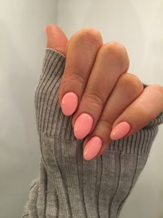 Cute Plain Gel Nails, Almond Nails Light Pink Design, Cute Nails Not Acrylic Short, Pretty Solid Nail Colors, Cute Short Nails Dip Powder, Sold Color Almond Nails, Summer Color Almond Nails, Salon Dip Nail Colors