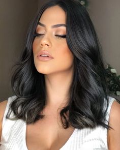 Easy Fancy Hairstyles For Medium Hair Shoulder Length, Black Hair Medium Length Haircuts, Mom Cut 2023, Black Hair Mid Length, Mid Length Dark Hair, Dark Mid Length Hair, Medium Length Black Hair, Spring Hair Color Ideas, Curly To Straight