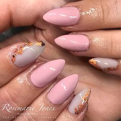 Almond Nails With Gold Foil, Nail Art On Nude Nails, Almond Light Pink Nails, Baby Pink Almond Nails, Almond Nails With Gold, Gold Foil Nail Art, Gold Foil Nail, Simple Nails Design, Pink Almond Nails