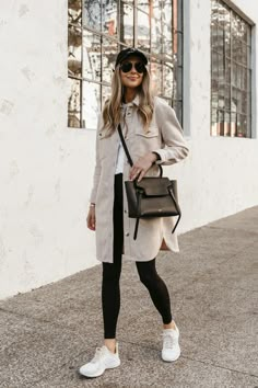 Black And White Shacket Outfit Women, Beige Shirt Dress Outfit, Beige Shacket Outfit Women, White Shacket Outfit Women, Shacket And Leggings Outfit Women, Long Shacket Outfit, Black Shacket Outfit, White Shacket Outfit, Beige Shacket Outfit