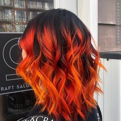 Cheveux Oranges, Sunset Hair, Hair Color Orange, Arctic Fox Hair Color, Fire Hair, Fox Hair, Vivid Hair Color, Sunset Orange