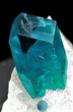 Dioptase Crystal, Raw Minerals, Semi Precious Gems, Blue Gems