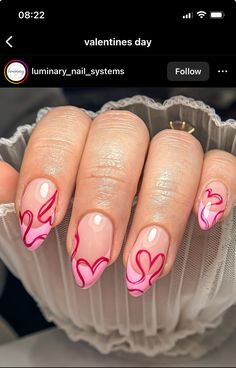 Circular Nail Designs, Raised Nail Designs, August Nails Almond, Carcase Iphone, Wow Nails, Hello Nails, Valentine Nails, Subtle Nails, Simple Gel Nails