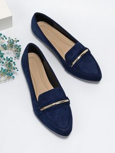 Suede Loafers Women, Look Working Girl, Metallic Decor, Blue Loafers, Fancy Shoes, Elegant Shoes, Suede Loafers