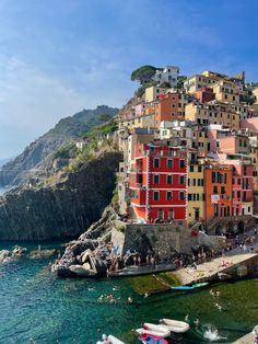 Discoveries and Journeys | Travel Tips Italy Vibes, Pretty Views, Summer Loving, Nice Photos, Italy Summer, Amalfi Coast Italy, Romantic Destinations, Dream Travel Destinations