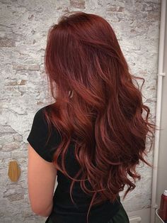 Dark Copper Hair Medium Length, Copper Red Hair Hazel Eyes, Med Red Hair, Nails For Copper Hair, Dusty Auburn Hair, Box Dye Red Hair At Home, Jessica Rabbit Red Hair, Level 5 Red Hair Color, Redish Copper Hair