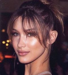 Instagram Features, Bangs With Medium Hair, Braut Make-up, How To Style Bangs, Wispy Bangs, Fringe Hairstyles, Haircuts Straight Hair, Long Hair With Bangs