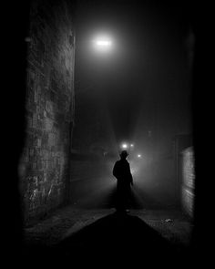 Noir Detective, Mark Brown, Noir Movie, Alone In The Dark, Black And White Film, Neo Noir, The Fog