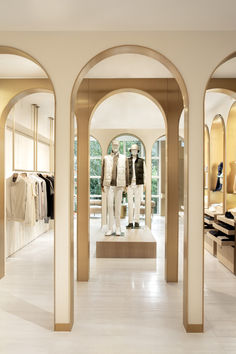 We are delighted to announce the opening of our flagship store in the heart of Amsterdam. The space has been designed to reflect our ethos of timeless Mediterranean style. Warm textures and soft fabrics evoke the sensory experience associated with Aurélien. The store features light beige oak surfaces, brass textures and a travertine floor to emphasize our colourful range of products. Desain Pantry, Shanghai Fashion, Interior Vintage, Store Interiors, 3d Studio, Retail Interior, Store Design Interior