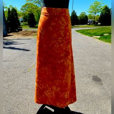 Beautiful Orange Knit Maxi Skirt By Kim Gravel. Pull On Style With Side Slits At The Hem. Semi Fitted Along The Lines Of The Body. This Is Such A Beautiful Skirt To Add To Your Summer Collection. Listed Size L. 39” Long. Fitted Skirt For Beach In Fall, Casual Stretch Maxi Skirt With Side Slits, Orange Fitted Cotton Skirt, Fitted Orange Cotton Skirt, Kim Gravel, Orange Knit, Knit Maxi Skirt, Beautiful Skirt, Beautiful Skirts