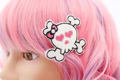 These colorful, handcrafted, carefully embroidered hair accessories, are made using high quality threads, and are just the right size to clip in anyone’s hair, from toddler to adult. Embroidered Hair Accessories, Kawaii Skull, Cute Hair Clip, Kawaii Hair, Kawaii Pastel Goth, Gothic Hairstyles, Pastel Goth Fashion, Kawaii Goth, Kawaii Hairstyles