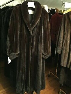 Trendy Fashion CHICAGO FUR MART SIZE 16.LENGTH 55 INCHES BRAND NEW RANCH MINK COAT. $15000.00, New Womens Coats Jackets Classic Brown Fur Coat For Formal Occasions, Sable Fur Coat, Long Fur Coat, Long Faux Fur Coat, 00 Fashion, Real Fur Coat, Womens Coats, Long Winter Coats, Mink Coat