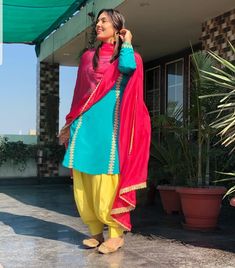 Punjabi Patiala Suit, Patiala Salwar Kameez, Suit Dupatta, Patiala Suit Designs, Designer Salwar Kameez, Punjabi Fashion, Designer Punjabi Suits, Simple Kurta Designs