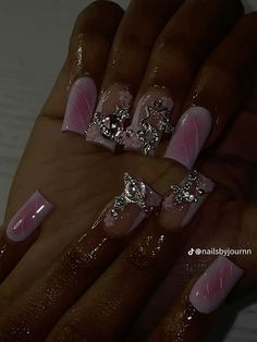 There's a new beauty trend taking over Instagram and it's absolutely stunning. Say hello to "quartz nails". Cute Prom Nails Acrylic, Birthday Nail Black Women, Pink And Silver Acrylic Nails, Dark Purple Sweet 16 Nails, Nails Junk, Acrylic Nails Square Long, Cute Nails For Black Women, Short Dramatic Nails, Birthday Nail Inspo 2024