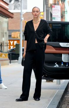 gigi hadid, nyc Gigi Hadid Street Style Casual, New York September, House In New York, Apartment In New York, Big Hoodies, Fashion Trend Forecast