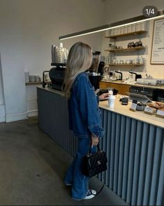 Full Denim Outfit, How To Style Wide Leg Jeans, Denim Jacket Outfit, Autumn Fits, Outfits With Converse, Stockholm Fashion, Versatile Outfits, Winter Fits