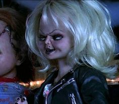 chucky and tiffany Chucky Pfp, Horror Cartoon, Match Pfp, Matching Pfp, Drawings, Hair, White, Black