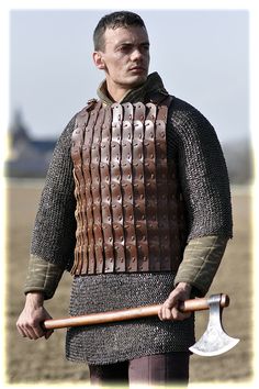 leather lamellar armour type Medieval Vest, The Red Knight, Lamellar Armor, Leather Armour, Zombie Army, Armor Vest, Red Knight, Larp Armor