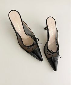 Chanel Vintage Shoes, Vintage Chanel Shoes, Chanel Black Heels, Black Vintage Heels, Vintage Mules, Chanel Mules, Chanel Heels, Heels Vintage, Dr Shoes